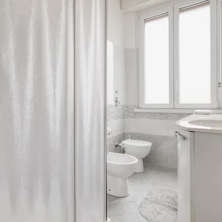 Διαμέρισμα Just Urban - Elegant 1-br Flat In Solari Area - 2 Min Metro M4